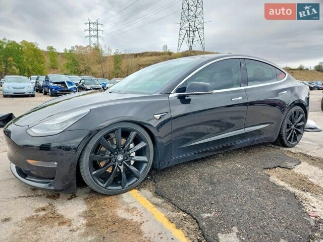 Чорний Тесла Модель 3, об'ємом двигуна 0 л та пробігом 53 тис. км за 5600 $, фото 1 на Automoto.ua