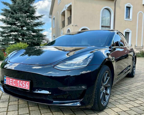 Черный Тесла Модель 3, объемом двигателя 0 л и пробегом 122 тыс. км за 23099 $, фото 1 на Automoto.ua