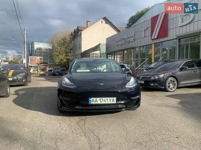 Чорний Тесла Модель 3, об'ємом двигуна 0 л та пробігом 115 тис. км за 18000 $, фото 1 на Automoto.ua
