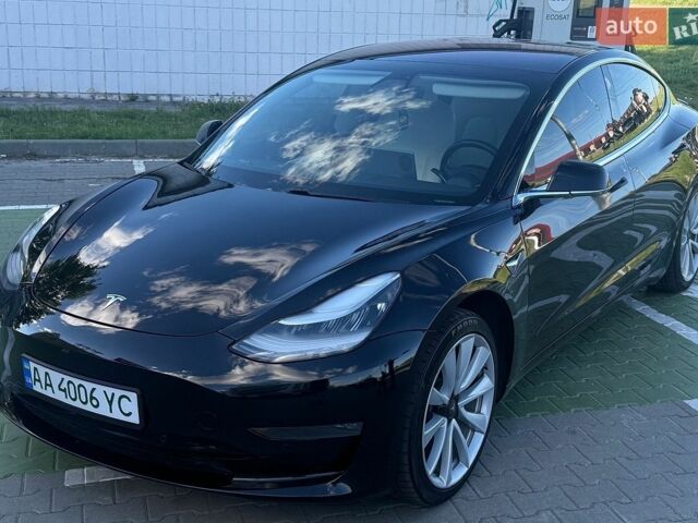 Чорний Тесла Модель 3, об'ємом двигуна 0 л та пробігом 118 тис. км за 15700 $, фото 1 на Automoto.ua