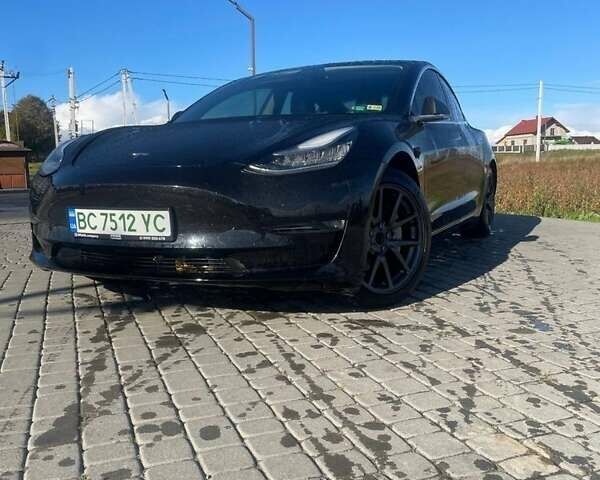 Черный Тесла Модель 3, объемом двигателя 0 л и пробегом 180 тыс. км за 17300 $, фото 1 на Automoto.ua