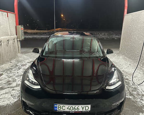 Черный Тесла Модель 3, объемом двигателя 0 л и пробегом 209 тыс. км за 14500 $, фото 1 на Automoto.ua
