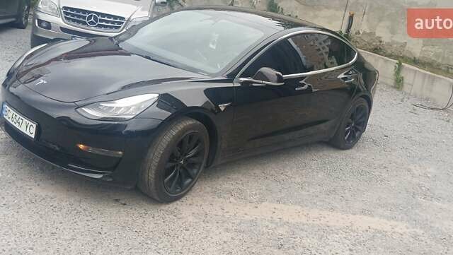 Черный Тесла Модель 3, объемом двигателя 0 л и пробегом 210 тыс. км за 13200 $, фото 1 на Automoto.ua