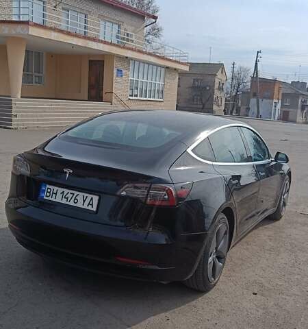 Черный Тесла Модель 3, объемом двигателя 0 л и пробегом 100 тыс. км за 15999 $, фото 1 на Automoto.ua