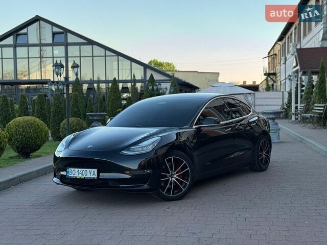 Чорний Тесла Модель 3, об'ємом двигуна 0 л та пробігом 100 тис. км за 14700 $, фото 1 на Automoto.ua