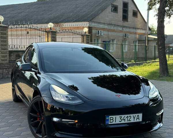 Чорний Тесла Модель 3, об'ємом двигуна 0 л та пробігом 35 тис. км за 18200 $, фото 1 на Automoto.ua