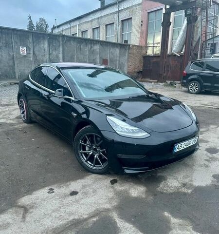 Черный Тесла Модель 3, объемом двигателя 0 л и пробегом 196 тыс. км за 16500 $, фото 1 на Automoto.ua