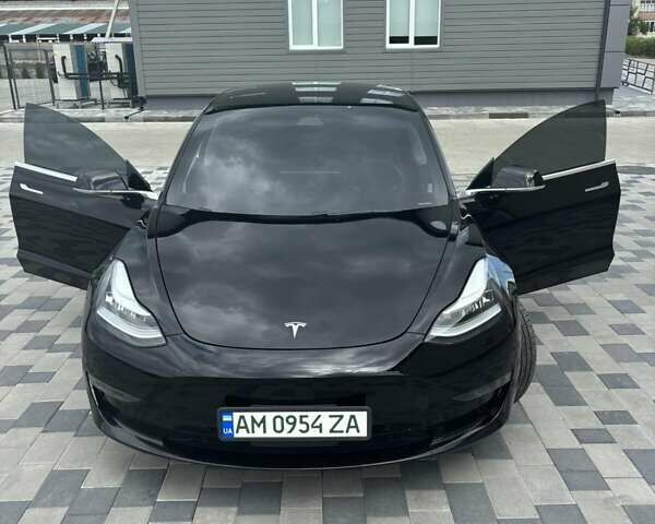 Черный Тесла Модель 3, объемом двигателя 0 л и пробегом 98 тыс. км за 15850 $, фото 1 на Automoto.ua