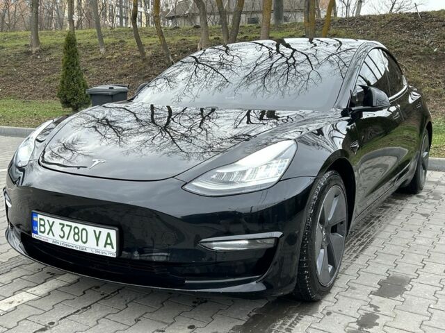 Чорний Тесла Модель 3, об'ємом двигуна 0 л та пробігом 180 тис. км за 17500 $, фото 1 на Automoto.ua