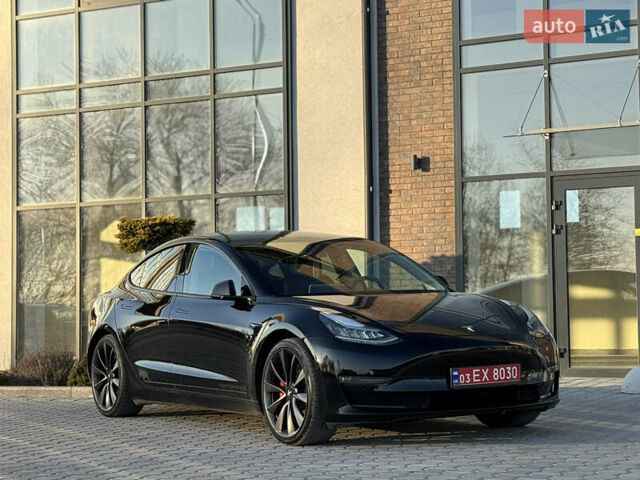 Чорний Тесла Модель 3, об'ємом двигуна 0 л та пробігом 120 тис. км за 18999 $, фото 1 на Automoto.ua