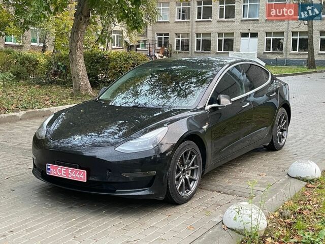 Чорний Тесла Модель 3, об'ємом двигуна 0 л та пробігом 105 тис. км за 14700 $, фото 1 на Automoto.ua