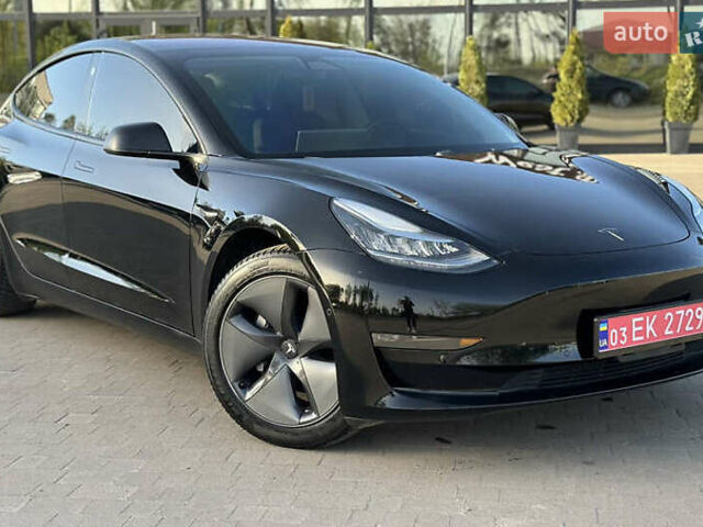 Черный Тесла Модель 3, объемом двигателя 0 л и пробегом 69 тыс. км за 15100 $, фото 1 на Automoto.ua