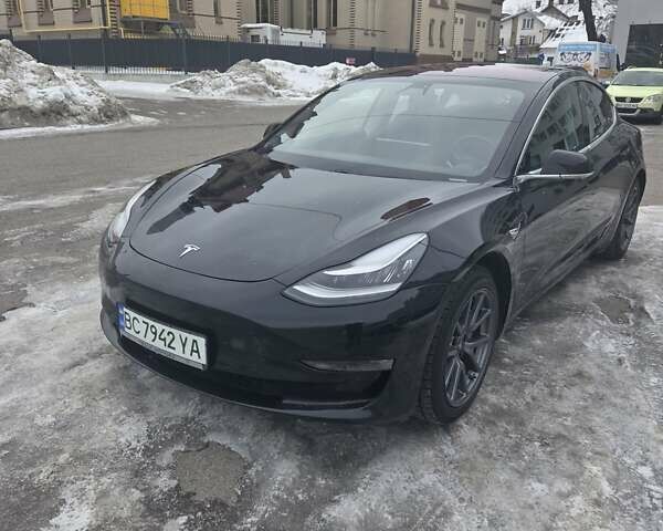 Черный Тесла Модель 3, объемом двигателя 0 л и пробегом 106 тыс. км за 20800 $, фото 1 на Automoto.ua