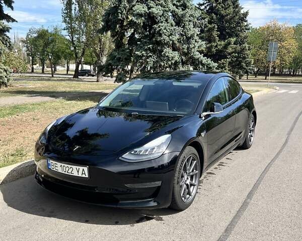 Чорний Тесла Модель 3, об'ємом двигуна 0 л та пробігом 142 тис. км за 14200 $, фото 1 на Automoto.ua
