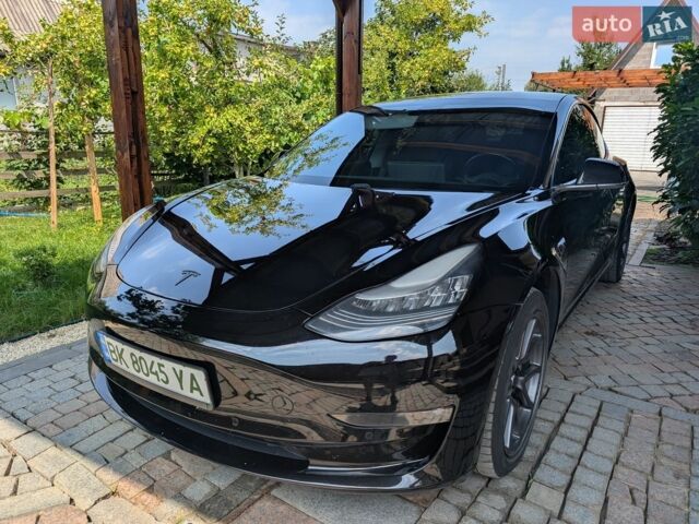 Черный Тесла Модель 3, объемом двигателя 0 л и пробегом 218 тыс. км за 14300 $, фото 1 на Automoto.ua
