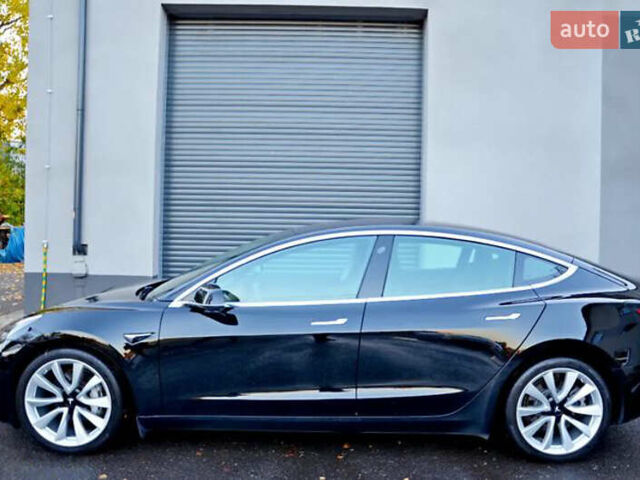 Чорний Тесла Модель 3, об'ємом двигуна 0 л та пробігом 128 тис. км за 23499 $, фото 1 на Automoto.ua