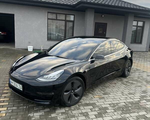 Черный Тесла Модель 3, объемом двигателя 0 л и пробегом 65 тыс. км за 19500 $, фото 1 на Automoto.ua