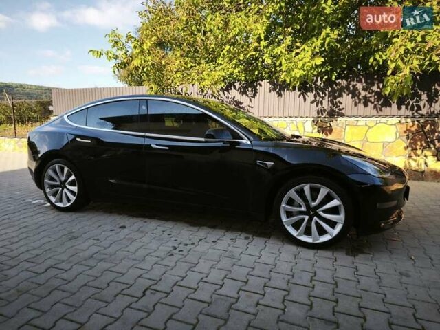 Черный Тесла Модель 3, объемом двигателя 0 л и пробегом 110 тыс. км за 18200 $, фото 1 на Automoto.ua