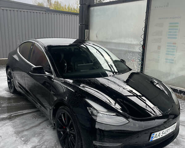 Черный Тесла Модель 3, объемом двигателя 0 л и пробегом 159 тыс. км за 17999 $, фото 1 на Automoto.ua