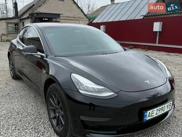 Чорний Тесла Модель 3, об'ємом двигуна 0 л та пробігом 135 тис. км за 18500 $, фото 1 на Automoto.ua