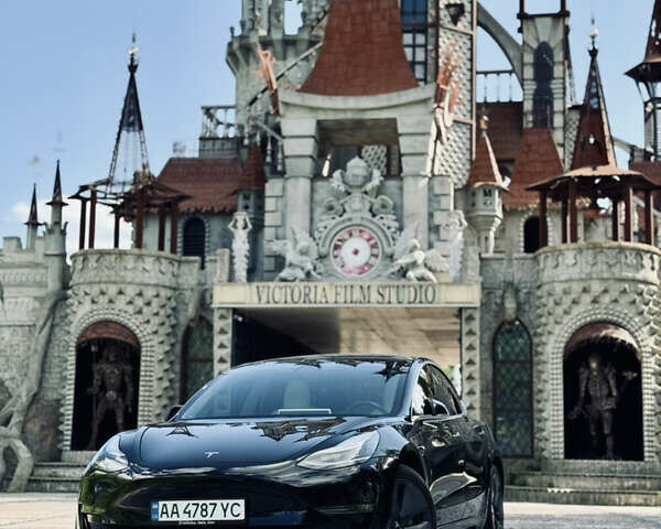 Тесла Модель 3 2019 у Києві на Automoto.ua Чорний Тесла Модель 3, об'ємом двигуна 0 л та пробігом 92 тис. км за 19500 $, фото 1 на Automoto.ua