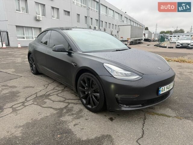 Черный Тесла Модель 3, объемом двигателя 0 л и пробегом 183 тыс. км за 12700 $, фото 1 на Automoto.ua