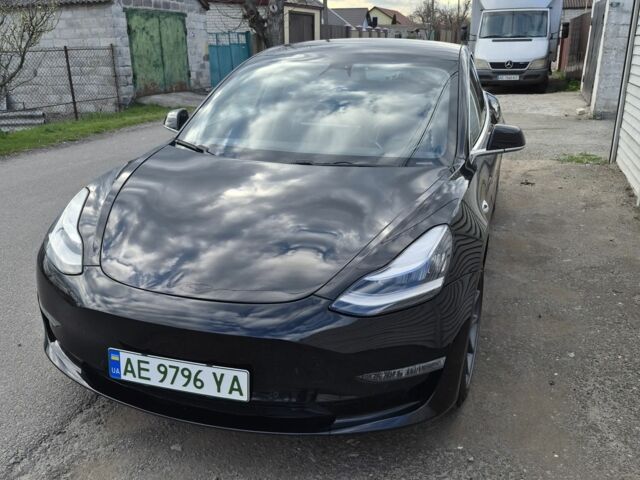 Черный Тесла Модель 3, объемом двигателя 0 л и пробегом 61 тыс. км за 15500 $, фото 1 на Automoto.ua