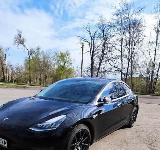 Черный Тесла Модель 3, объемом двигателя 0 л и пробегом 162 тыс. км за 21000 $, фото 1 на Automoto.ua