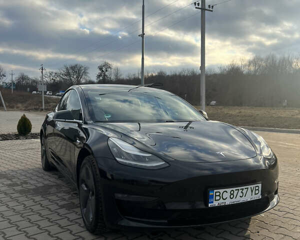 Черный Тесла Модель 3, объемом двигателя 0 л и пробегом 166 тыс. км за 18400 $, фото 1 на Automoto.ua