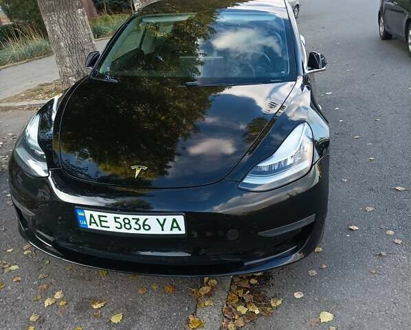 Черный Тесла Модель 3, объемом двигателя 0 л и пробегом 260 тыс. км за 13800 $, фото 1 на Automoto.ua