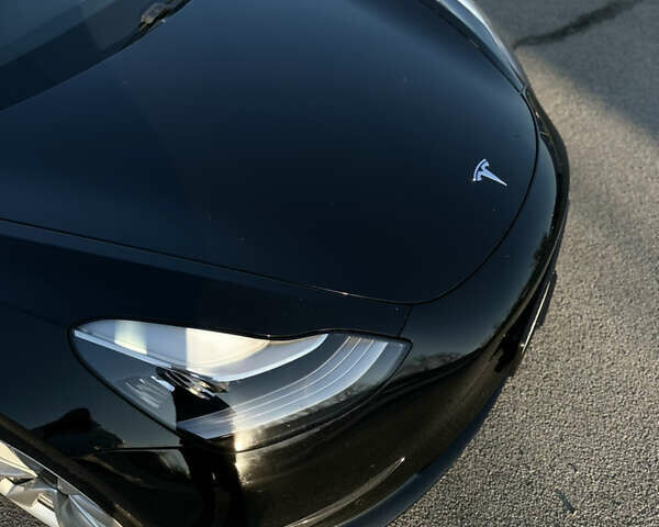 Черный Тесла Модель 3, объемом двигателя 0 л и пробегом 110 тыс. км за 29000 $, фото 1 на Automoto.ua