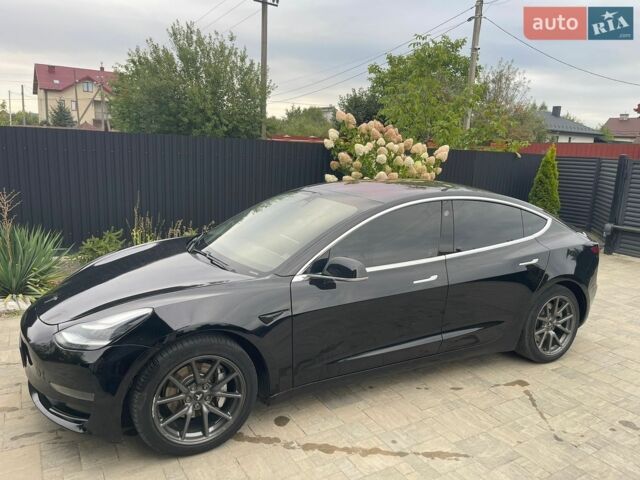 Чорний Тесла Модель 3, об'ємом двигуна 0 л та пробігом 140 тис. км за 16500 $, фото 1 на Automoto.ua