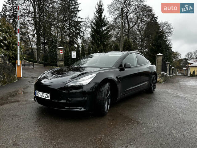 Черный Тесла Модель 3, объемом двигателя 0 л и пробегом 121 тыс. км за 21500 $, фото 1 на Automoto.ua