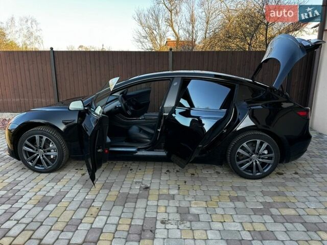 Черный Тесла Модель 3, объемом двигателя 0 л и пробегом 86 тыс. км за 15900 $, фото 1 на Automoto.ua