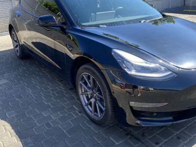 Черный Тесла Модель 3, объемом двигателя 0 л и пробегом 155 тыс. км за 17500 $, фото 1 на Automoto.ua