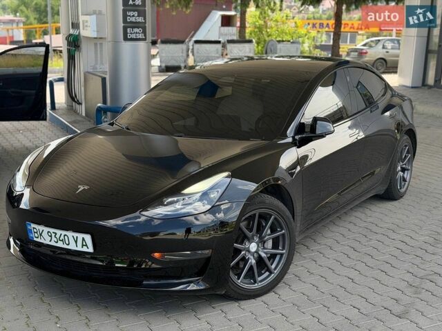 Чорний Тесла Модель 3, об'ємом двигуна 0 л та пробігом 125 тис. км за 14000 $, фото 1 на Automoto.ua