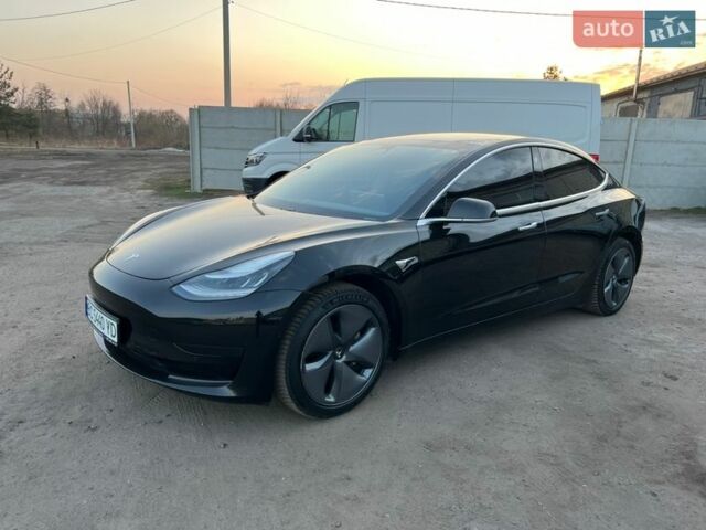 Чорний Тесла Модель 3, об'ємом двигуна 0 л та пробігом 250 тис. км за 16500 $, фото 1 на Automoto.ua