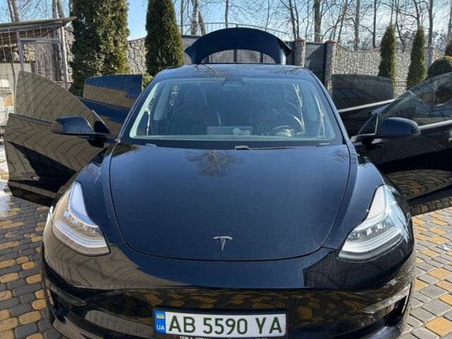 Чорний Тесла Модель 3, об'ємом двигуна 0 л та пробігом 81 тис. км за 18500 $, фото 1 на Automoto.ua