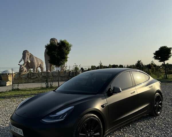 Черный Тесла Модель 3, объемом двигателя 0 л и пробегом 145 тыс. км за 17500 $, фото 1 на Automoto.ua