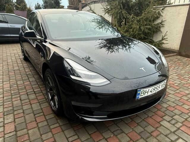 Чорний Тесла Модель 3, об'ємом двигуна 0 л та пробігом 173 тис. км за 20000 $, фото 1 на Automoto.ua