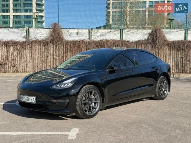 Черный Тесла Модель 3, объемом двигателя 0 л и пробегом 109 тыс. км за 19999 $, фото 1 на Automoto.ua
