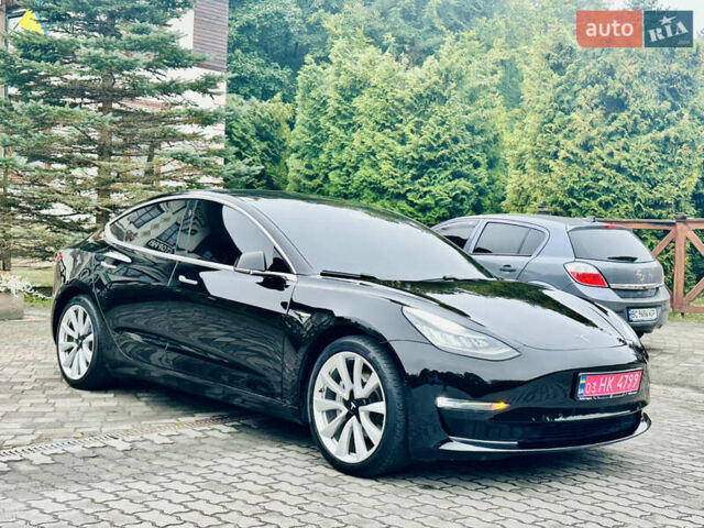Черный Тесла Модель 3, объемом двигателя 0 л и пробегом 99 тыс. км за 17900 $, фото 1 на Automoto.ua
