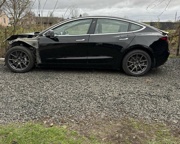 Чорний Тесла Модель 3, об'ємом двигуна 0 л та пробігом 95 тис. км за 10700 $, фото 1 на Automoto.ua