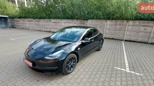 Черный Тесла Модель 3, объемом двигателя 0 л и пробегом 44 тыс. км за 18900 $, фото 1 на Automoto.ua
