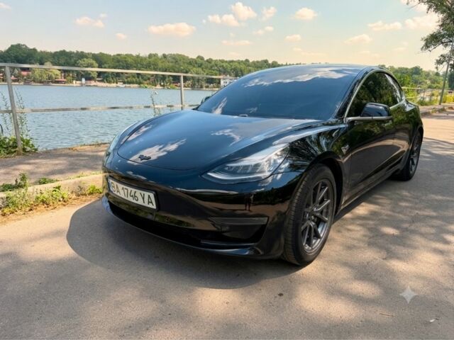Чорний Тесла Модель 3, об'ємом двигуна 0 л та пробігом 95 тис. км за 16000 $, фото 1 на Automoto.ua