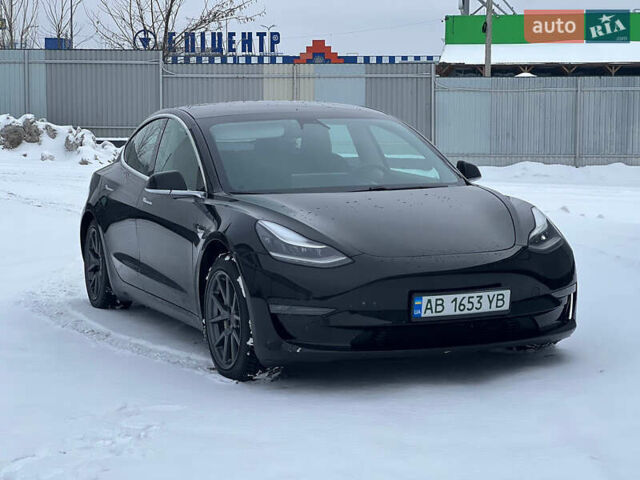 Чорний Тесла Модель 3, об'ємом двигуна 0 л та пробігом 75 тис. км за 16500 $, фото 1 на Automoto.ua