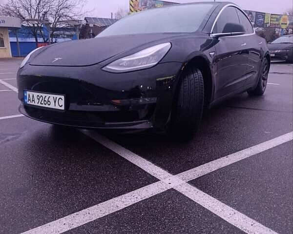 Черный Тесла Модель 3, объемом двигателя 0 л и пробегом 80 тыс. км за 15999 $, фото 1 на Automoto.ua