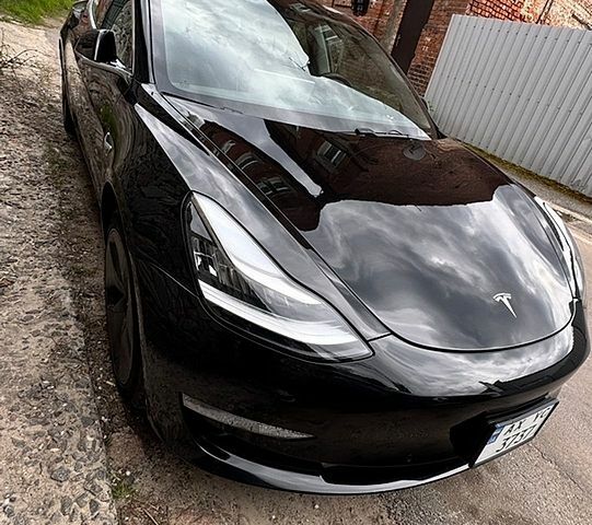 Чорний Тесла Модель 3, об'ємом двигуна 0 л та пробігом 55 тис. км за 18500 $, фото 1 на Automoto.ua
