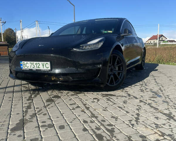 Чорний Тесла Модель 3, об'ємом двигуна 0 л та пробігом 180 тис. км за 18000 $, фото 1 на Automoto.ua