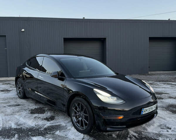 Чорний Тесла Модель 3, об'ємом двигуна 0 л та пробігом 123 тис. км за 17000 $, фото 1 на Automoto.ua